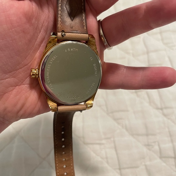 Fossil Watch - Picture 7 of 10